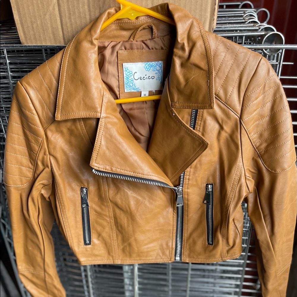 Jacket camel color size M